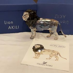 Swarovski, Rare and Retired Lion Akili, NWT